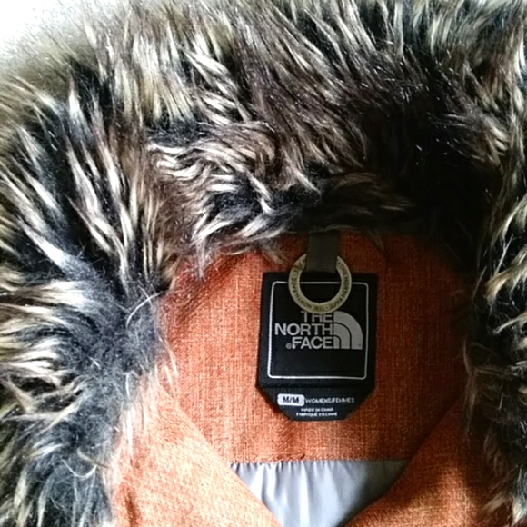 North Face primaloft jacket. - Picture 3 of 16